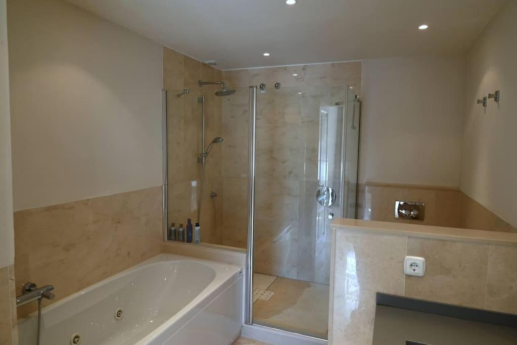 Casa Rosado La Heredia Monte Mayor Golf Wifi Marbella Estepona 베나하비스 외부 사진